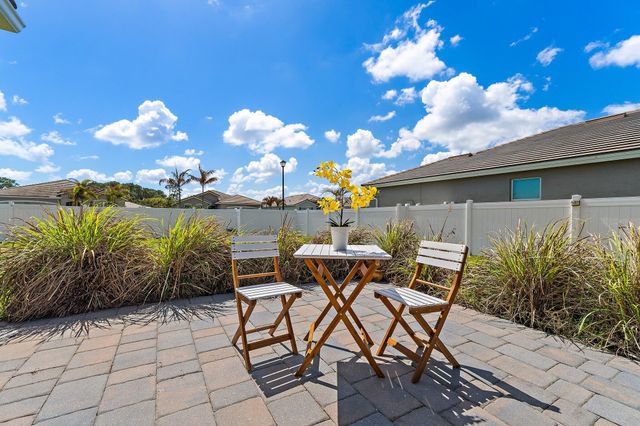 2325 SW Strawberry Terrace, Palm City, FL 34990