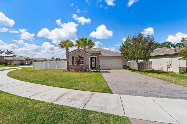 2325 SW Strawberry Terrace, Palm City, FL 34990