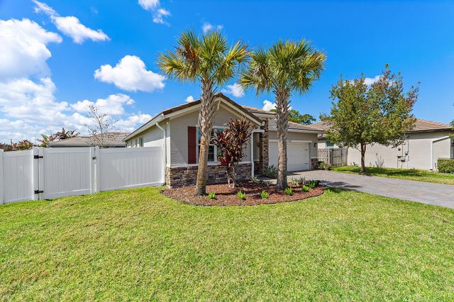 2325 SW Strawberry Terrace, Palm City, FL 34990