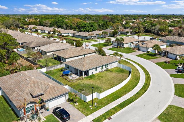 2325 SW Strawberry Terrace, Palm City, FL 34990