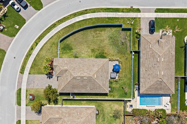 2325 SW Strawberry Terrace, Palm City, FL 34990