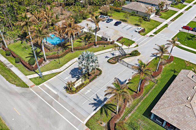 2325 SW Strawberry Terrace, Palm City, FL 34990