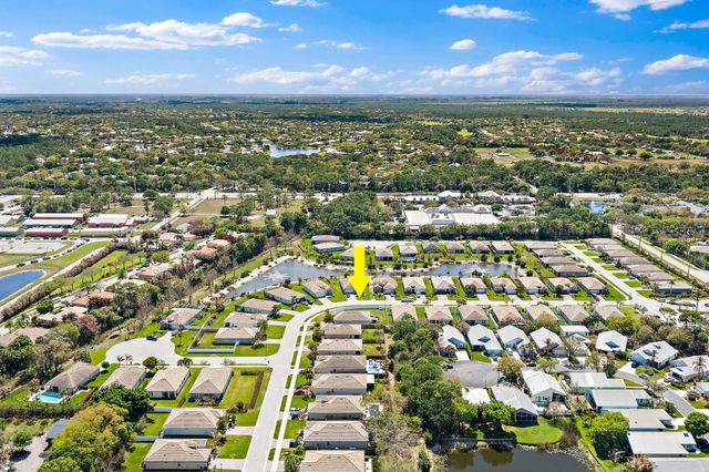 2325 SW Strawberry Terrace, Palm City, FL 34990