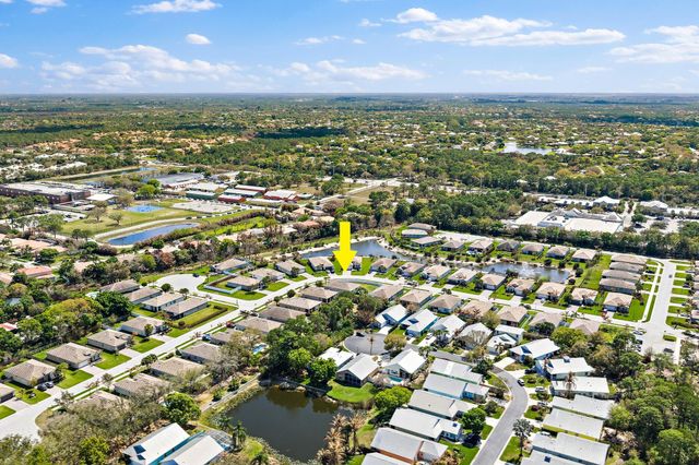 2325 SW Strawberry Terrace, Palm City, FL 34990