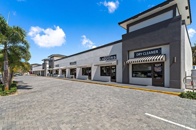 2325 SW Strawberry Terrace, Palm City, FL 34990