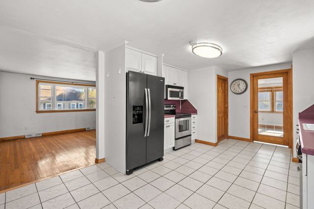 28 Eames Ave, Brockton, MA 02302