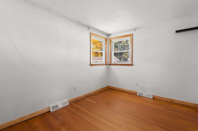28 Eames Ave, Brockton, MA 02302
