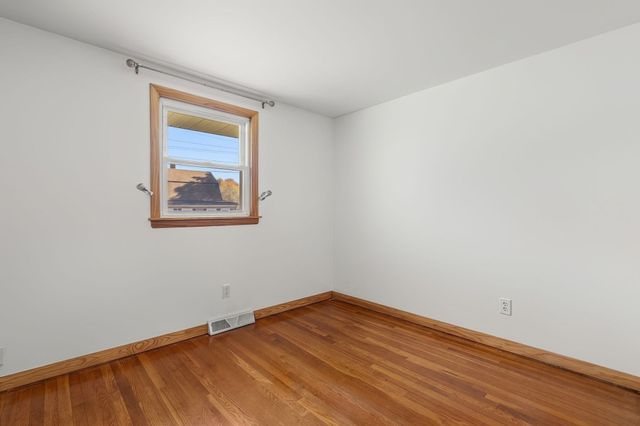 28 Eames Ave, Brockton, MA 02302
