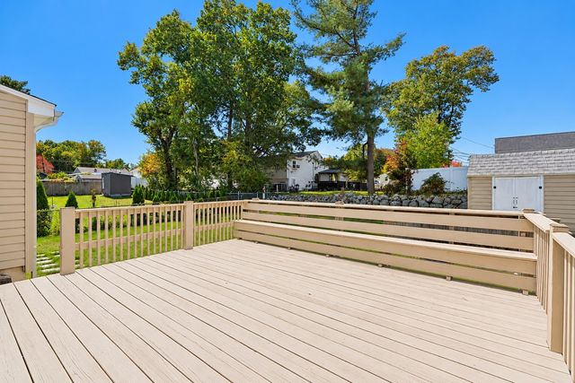 28 Eames Ave, Brockton, MA 02302