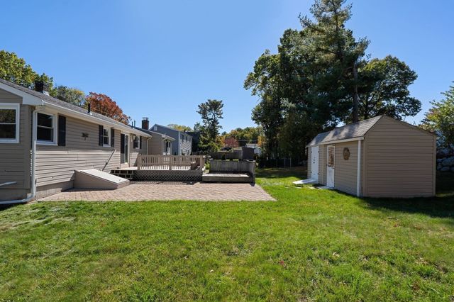 28 Eames Ave, Brockton, MA 02302