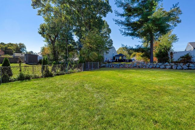 28 Eames Ave, Brockton, MA 02302
