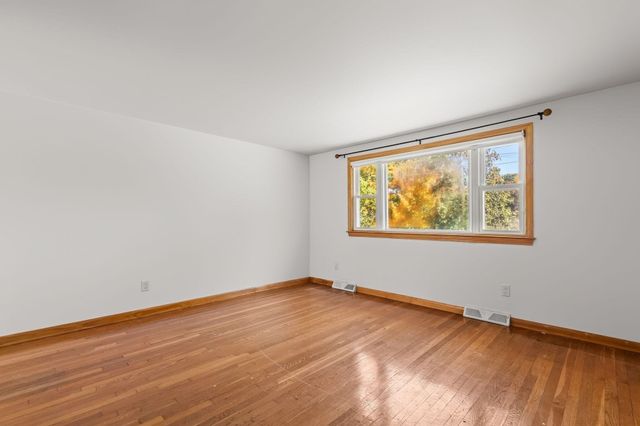 28 Eames Ave, Brockton, MA 02302