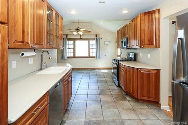 219 Lindbergh Street, Massapequa Park, NY 11762