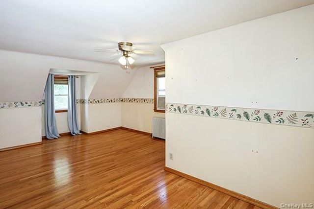 219 Lindbergh Street, Massapequa Park, NY 11762