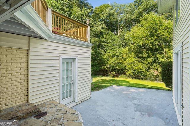 1055 Lee Circle NE, Atlanta, GA 30324