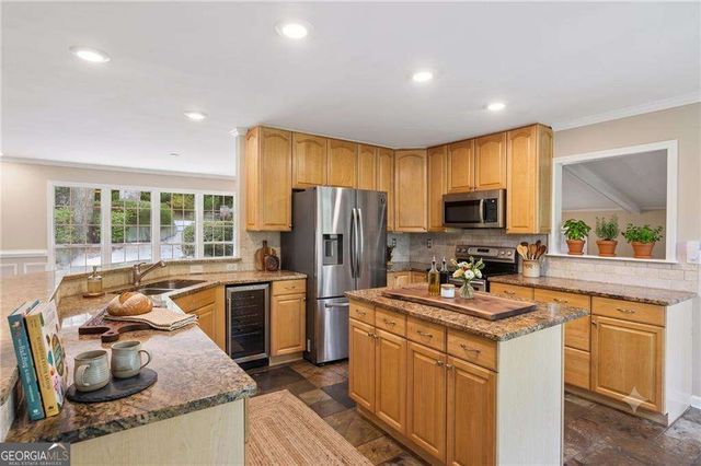 1055 Lee Circle NE, Atlanta, GA 30324