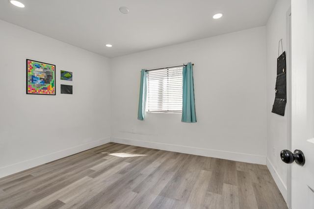 750 Collins Ave, Fresno, CA 93706