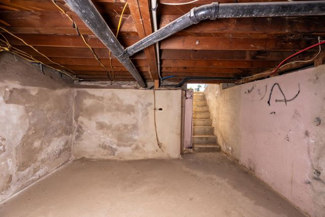 750 Collins Ave, Fresno, CA 93706