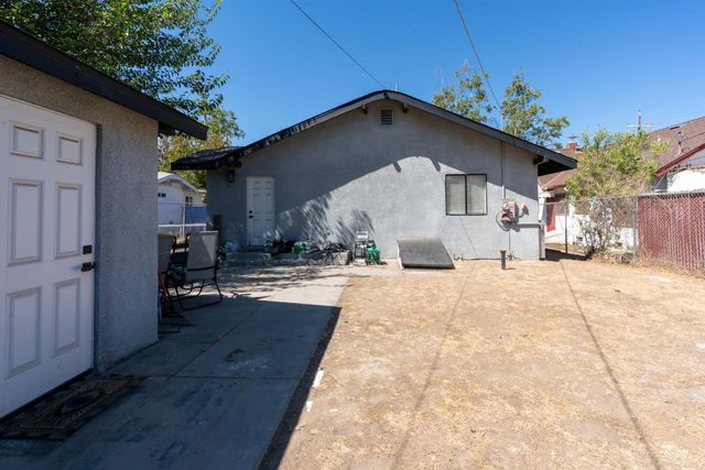 750 Collins Ave, Fresno, CA 93706