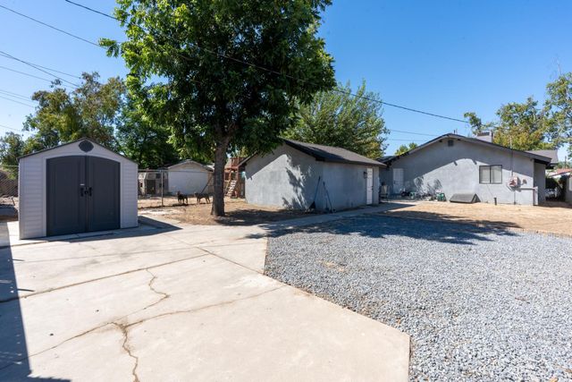 750 Collins Ave, Fresno, CA 93706