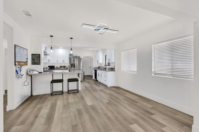 750 Collins Ave, Fresno, CA 93706