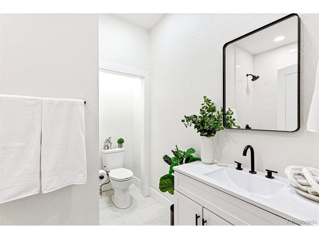 2492 N Lamar St, Edgewater, CO 80214