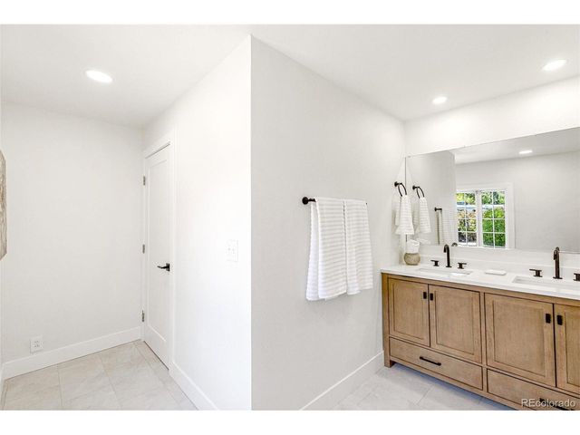 2492 N Lamar St, Edgewater, CO 80214