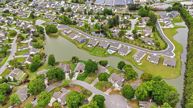 740 Bickell Ct., Surfside Beach, SC 29575