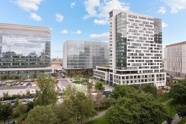 2 Earhart Street 1001, Cambridge, MA 02141