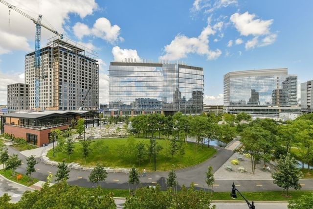 2 Earhart Street 1001, Cambridge, MA 02141