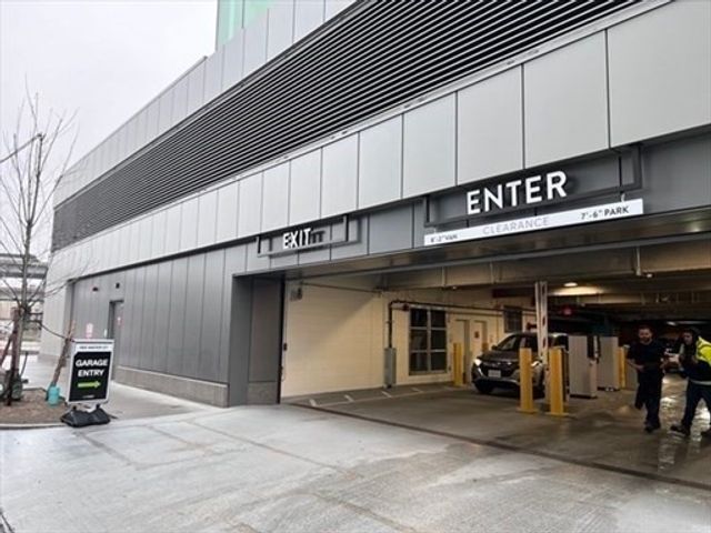 2 Earhart Street 1001, Cambridge, MA 02141