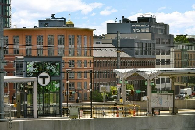 2 Earhart Street 1001, Cambridge, MA 02141