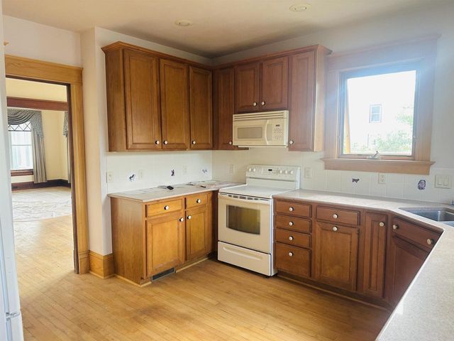 312 E FRANKLIN AVENUE, Neenah, WI 54956