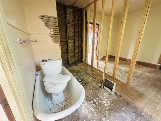 312 E FRANKLIN AVENUE, Neenah, WI 54956
