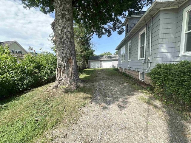 312 E FRANKLIN AVENUE, Neenah, WI 54956