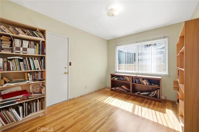 7321 Leescott Avenue, Van Nuys, CA 91406