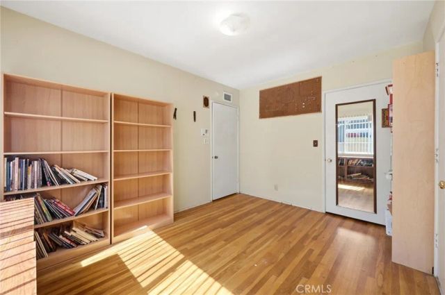 7321 Leescott Avenue, Van Nuys, CA 91406