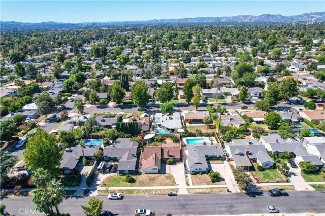 7321 Leescott Avenue, Van Nuys, CA 91406