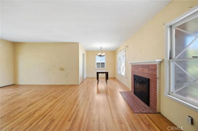 7321 Leescott Avenue, Van Nuys, CA 91406