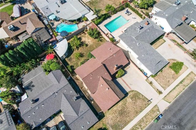 7321 Leescott Avenue, Van Nuys, CA 91406