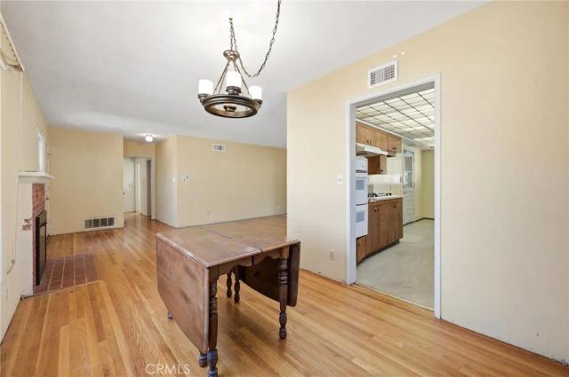 7321 Leescott Avenue, Van Nuys, CA 91406