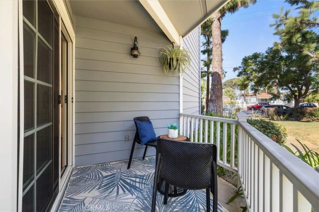6604 Clybourn 29, Los Angeles, CA 91606