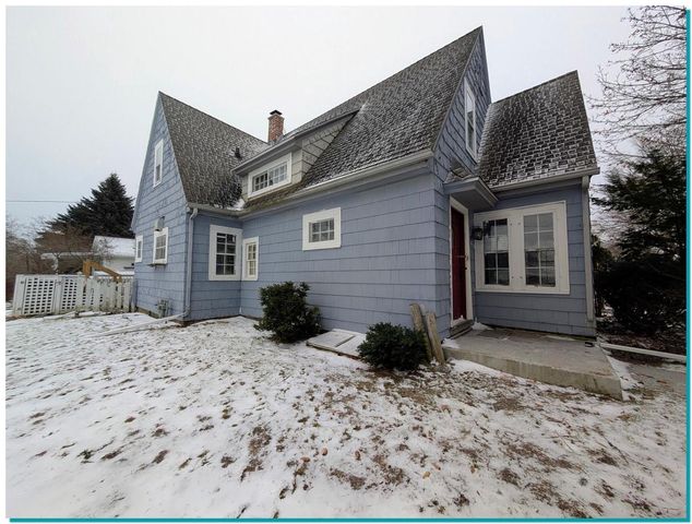 955 N 6th STREET, Manitowoc, WI 54220