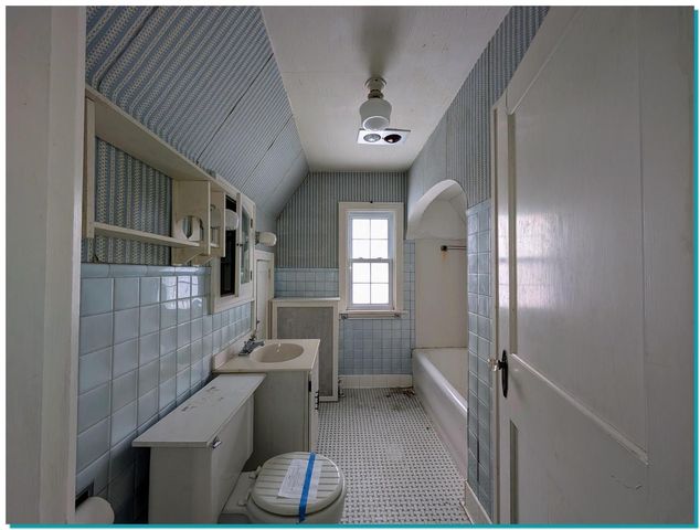 955 N 6th STREET, Manitowoc, WI 54220