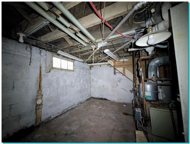 955 N 6th STREET, Manitowoc, WI 54220