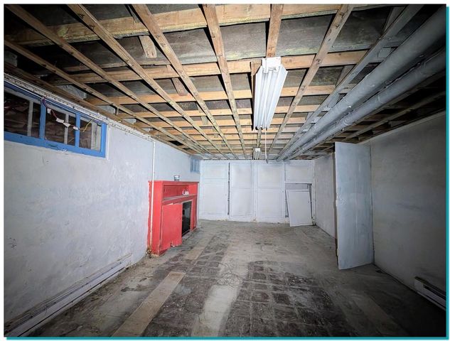 955 N 6th STREET, Manitowoc, WI 54220