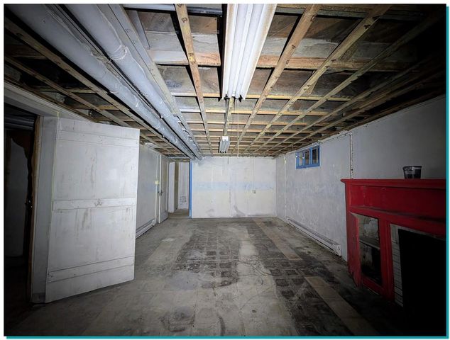 955 N 6th STREET, Manitowoc, WI 54220