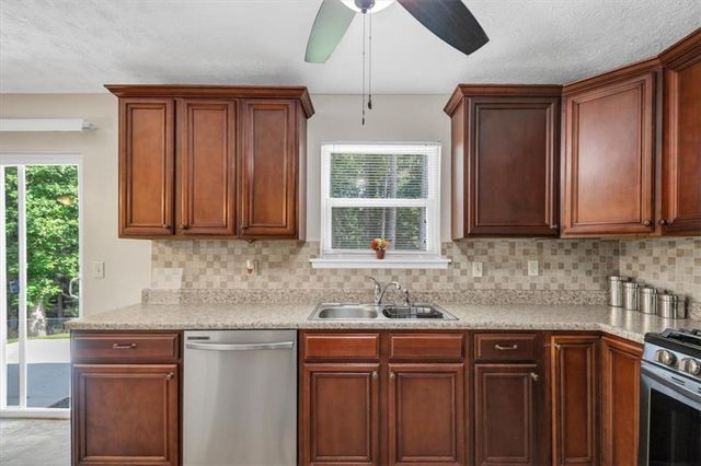 5086 N Woodbridge Trail, Stone Mountain, GA 30088