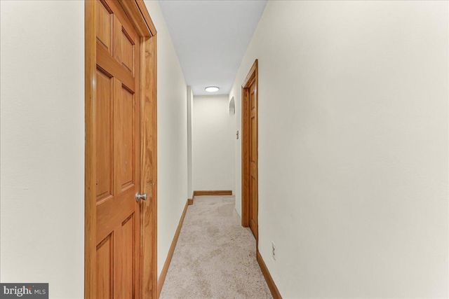 46 E KNOWLES AVE, Glenolden, PA 19036