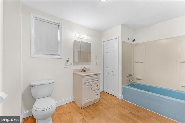 46 E KNOWLES AVE, Glenolden, PA 19036